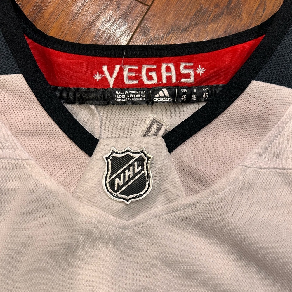 Adidas NHL Las Vegas Golden Knights Authentic Hockey Jersey White Karlson 71 - Picture 2 of 6